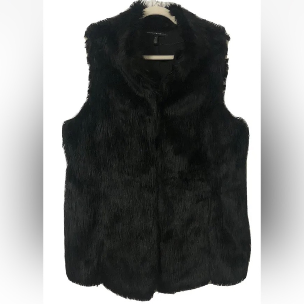 White House Black Market Women's Faux Fur Vest with Pockets, Black, Size XL